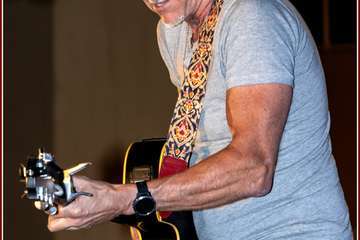 Cuatro cantautores animan la noche del viernes en La Garita/TA e Ildefonso Rodríguez.
